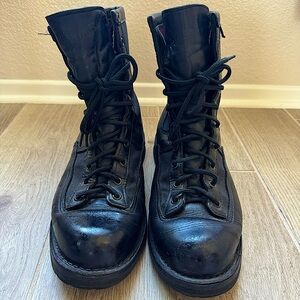 DANNER ACADIA 8" 200G INSULATED
GORE-TEX BOOTS, Men’s size 12